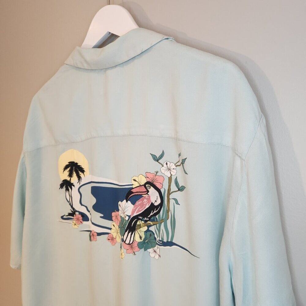 Pull & Bear Button Up Tropical Shirt Art To Wear Beachy Festival Layer - Size L